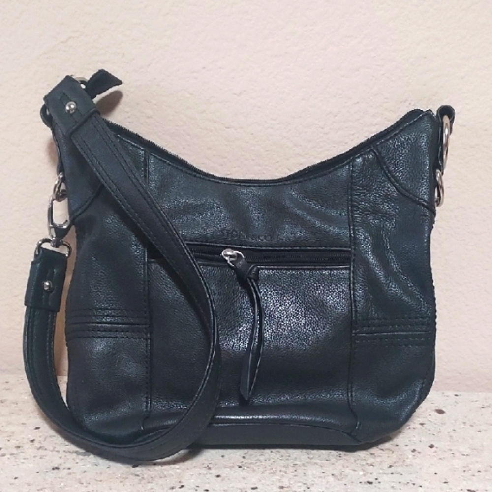 Classic - Stone & CO. Black Leather Shoulder Bag with Slouchy Design